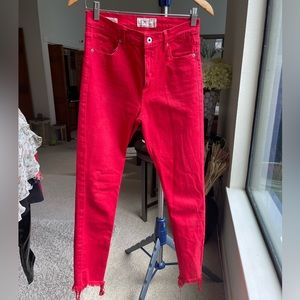 LUCKY BRAND BRIDGETTE SKINNY DENIM IN BEDFORD RED PANTS DISTRESSED FRAY HEM 4/27
